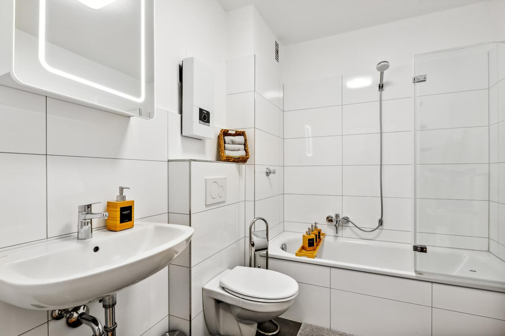 3 Zimmer, 68Qm, Parkplatz, Messe Dus, Logport, Duisport Duisburg Bagian luar foto